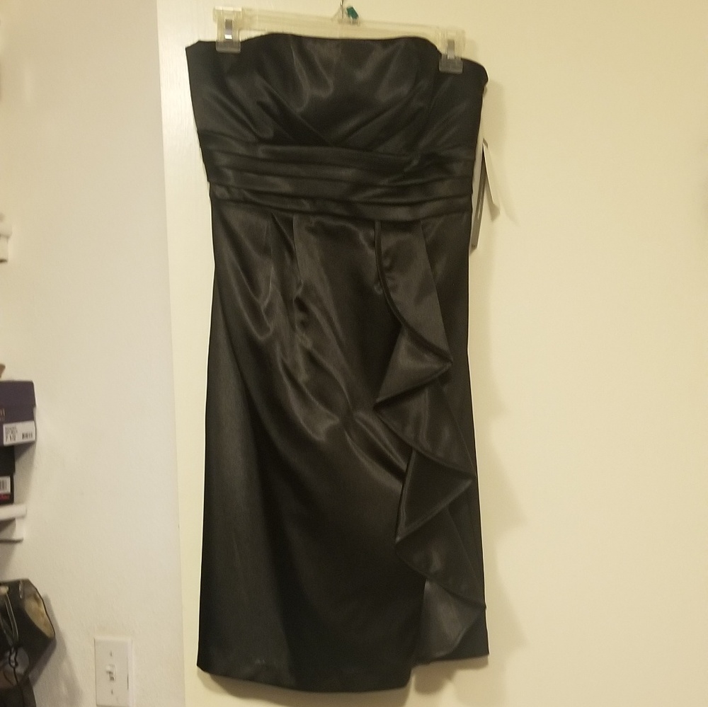 NWT Black strapless Satin dress
